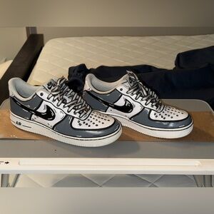 Custom ‘Cartoon’ Air Force 1s